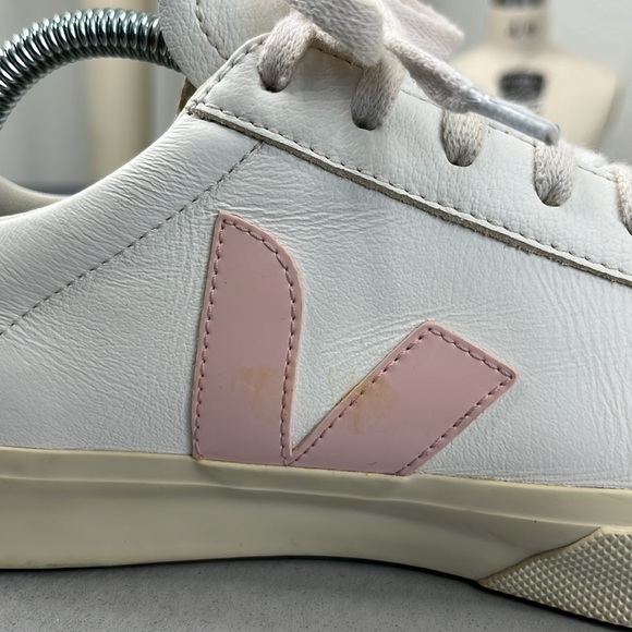 VEJA Logo Campo Leather Pink V Sneakers - Picture 9 of 11